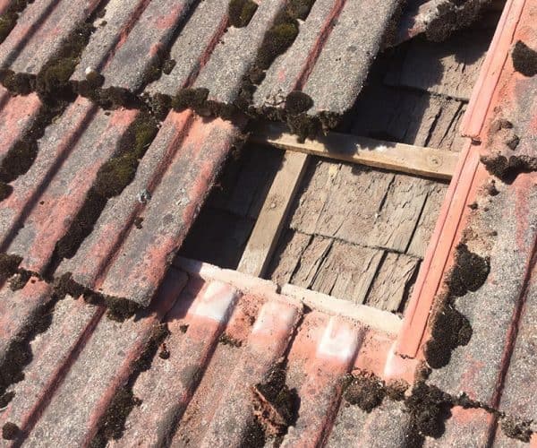 Tiilikaton vaihto peltikattoon tai huopakattoon